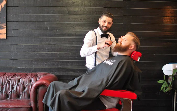 Nu vågar allt fler svenskar gå till barberaren