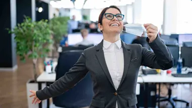 La¨ttnader i restriktioner