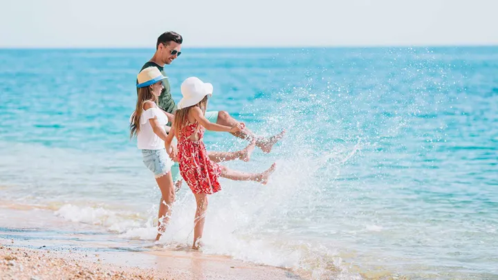 Semesterspecial: Full koll på dina anställdas semester + smart semesterordlista