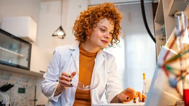 Forskningen som vill ut i näringslivet – förädlat blod, smarta träd och helt nytt ljus!