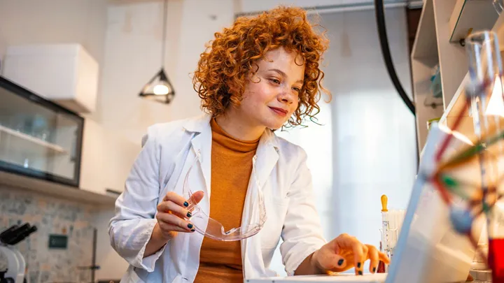 Forskningen som vill ut i näringslivet – förädlat blod, smarta träd och helt nytt ljus!