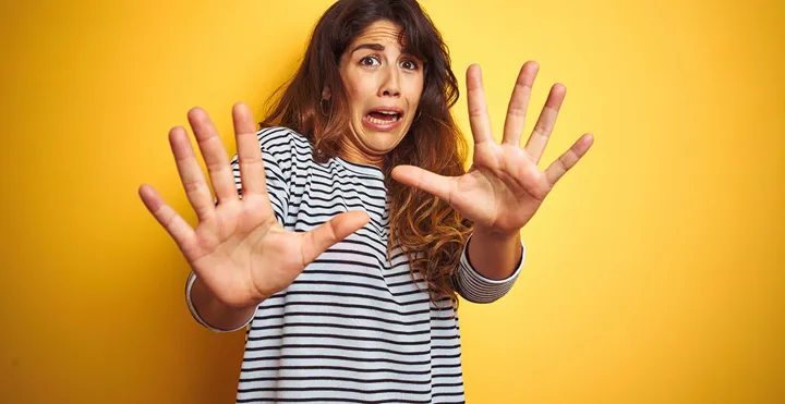 skrämma iväg kunder