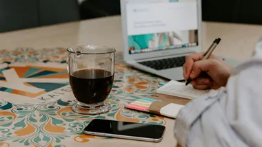 Guide fo¨r hur sma°fo¨retagare kan synas ho¨gre pa° Google med hja¨lp av so¨kmotoroptimering